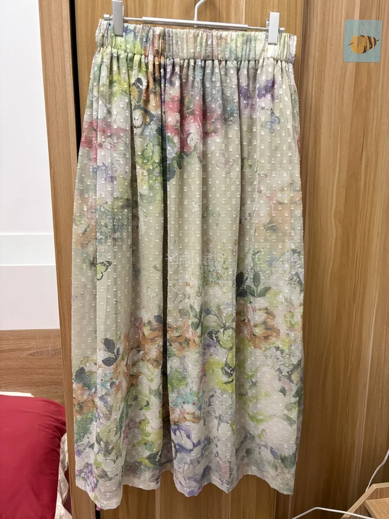 欢迎观看我的挖煤姬好物分享，捆包服务很棒!这次购买的是3件衣服，连衣裙很森系，半裙质量很好，蝴蝶图案很漂亮，我选择的是日本邮政EPL，半个月左右我就收到了，包裹完整，挖煤姬的页面简洁方便。适合我这种新手小白用，人工客服响应也很迅速，经常发放无门槛优惠券。感谢挖煤姬帮...欢迎观看我的挖煤姬好物分享，捆包服务很棒!这次购买的是3件衣服，连衣裙很森系，半裙质量很好，蝴蝶图案很漂亮，我选择的是日本邮政EPL，半个月左右我就收到了，包裹完整，挖煤姬的页面简洁方便。适合我这种新手小白用，人工客服响应也很迅速，经常发