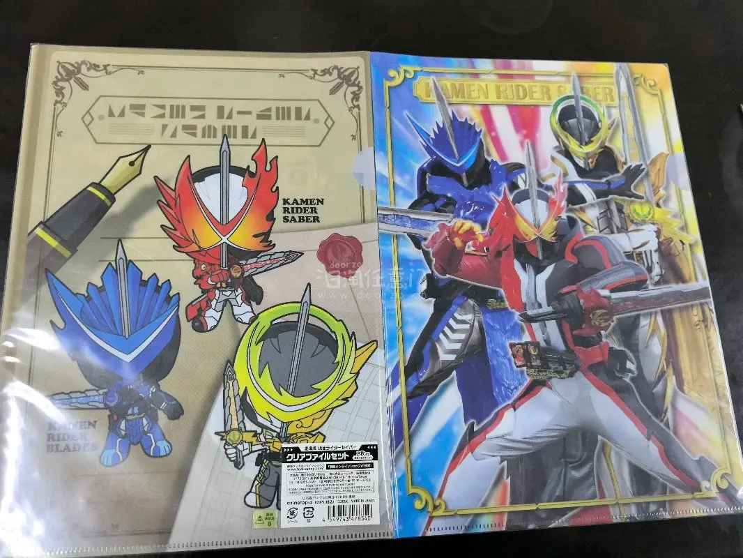 快递其实到了有一段时间了，发的还挺快的，十天出头就到手了，工作耽搁了一直没拆，快递包裹的很严实，里面的物品也没有损坏，每次都能淘到一些国内买不到的假面骑士的谷子