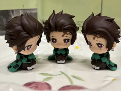 感谢通过挖煤姬这个平台，买到了我非常感兴趣并且喜欢的东西！质感很好的收纳袋，十分少见的祝仪袋、门票夹。这个炭治郎的扭蛋实在是太可爱了，忍不住要带回家！亚克力立牌也带出去打卡了！运输速度也十分OK，期待下一次的购物