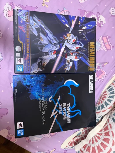 這款模型品質超讚！細節精緻無毛刺，組裝說明清晰易懂，組合度剛剛好，拼完超有成就感。材質堅固、配色漂亮，整體還原度很高，擺著觀賞也很有質感。包裝紮實沒有壓傷，出貨速度快，客服回覆也很親切。性價比超高，非常滿意，絕對值得入手，會回購也會推薦給同好！