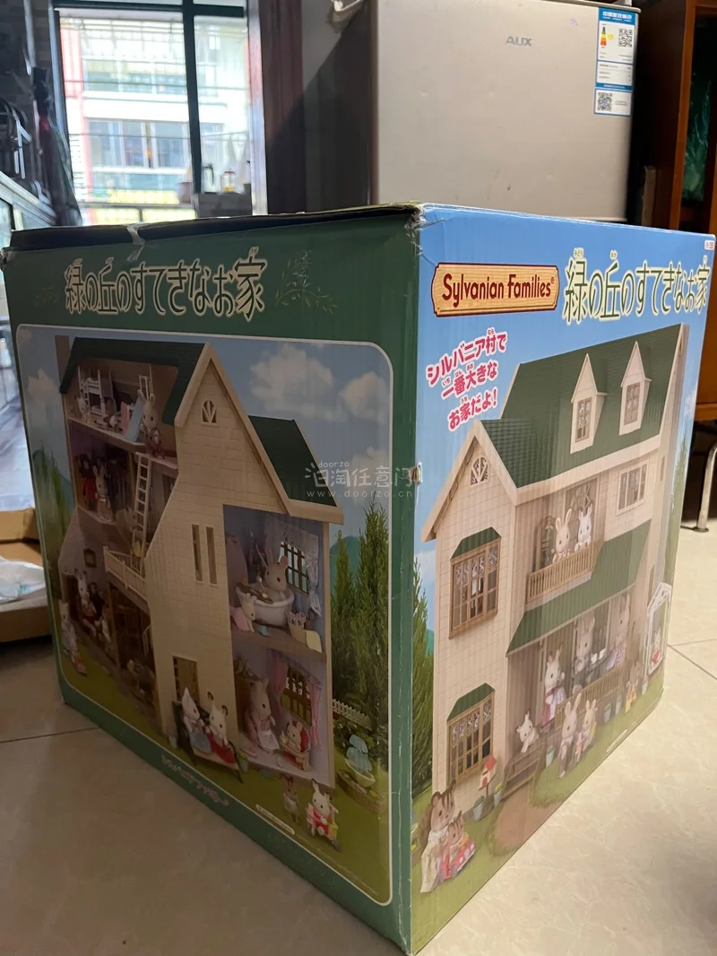 卖家太贴心了，包装非常认真，里面都放了气垫。外包装干净像新的一样，房子非常干净，而且配件超级丰富，收到开心到跳起来了，感谢出物