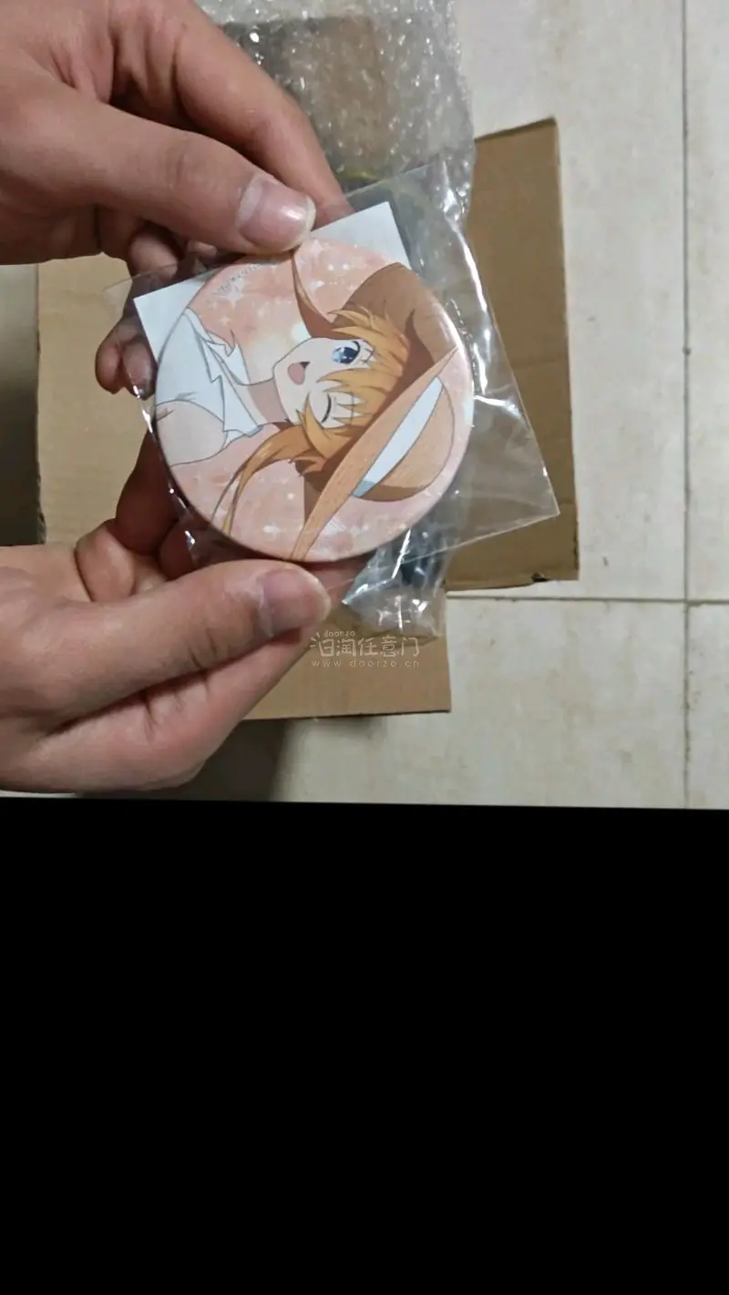 收到手后立马拍了图片，实物非常美丽，拍出来的图片很惊艳，很好出片，商品包装的也是非常的恰到好处，很舍得给泡沫纸打包非常很到位，多出点 太喜欢了，工艺很完美，很给力很到位！
