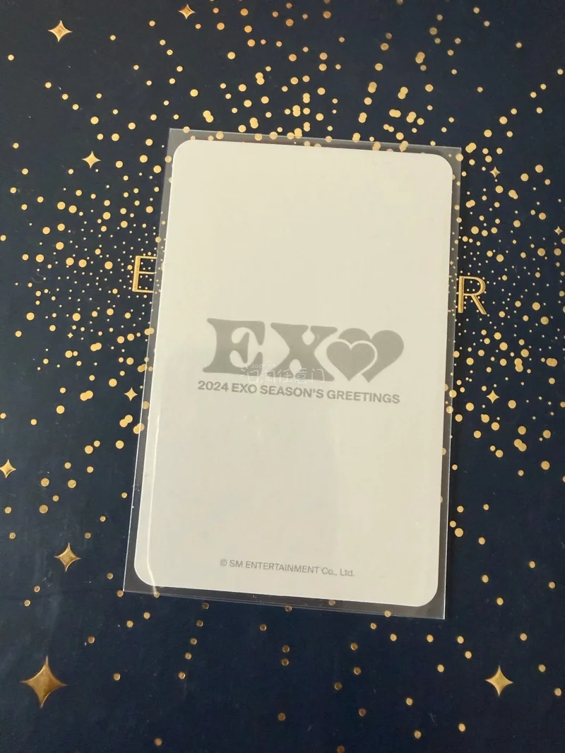 四月的到啦，来开箱啦，这次切了一些纸片子，都是很好看的小卡，开心！包装很给力，夸夸，速度也特别的快，几天就到手里了。多来点积分活动吧，继续买买买。