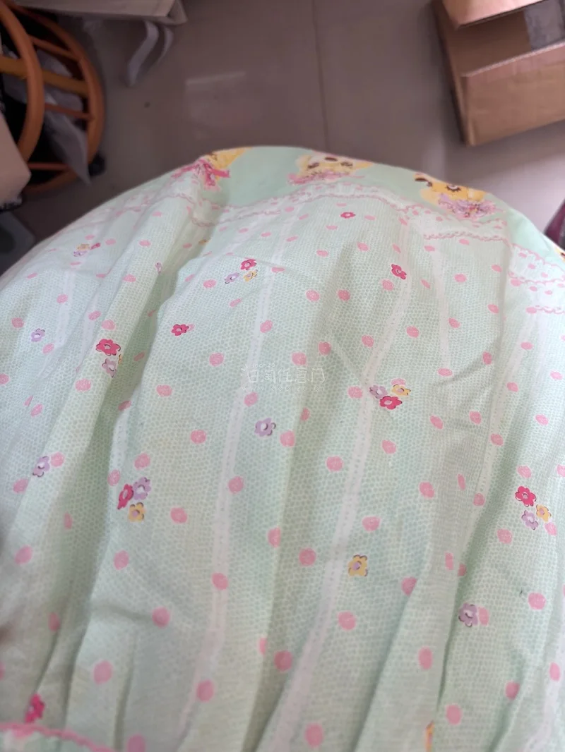 特别萌特别好看的一件薄荷色小裙子！薄荷色非常清新！还有可爱的小贵宾犬?！非常实惠非常便宜性价比超高的一件小裙子！