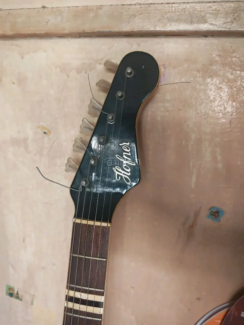 终于到了，又到了一把非常喜欢的电吉他，从购物到发货再到收货就花费了差不多两周左右的时间真的非常快，购物体验也很好