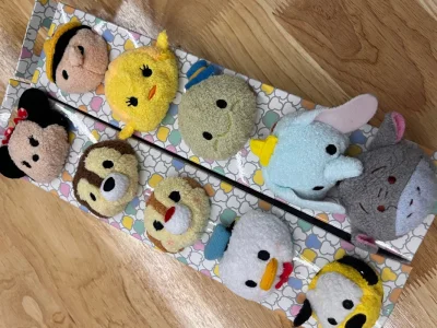 不知道是第几波开箱了，这次到了一批很可爱的松松还有两张3d明信片，实物都很好看，物流速度这次也很给力