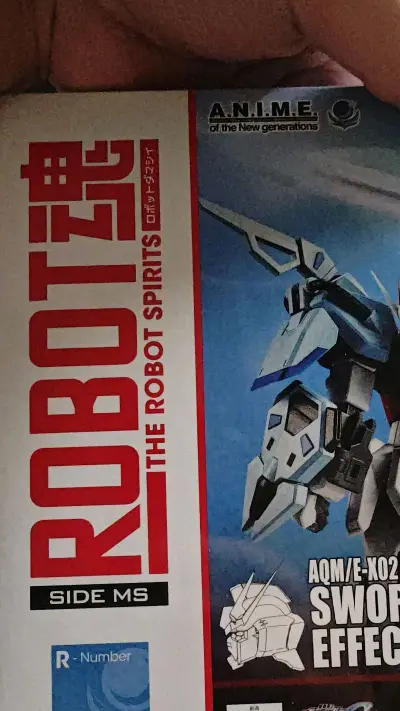 挖煤姬春日好物分享：剑装强袭配件包做工精致，关节可动性强。带着它出门踏春拍照很合适，是春日出行里很有氛围感的小好物。