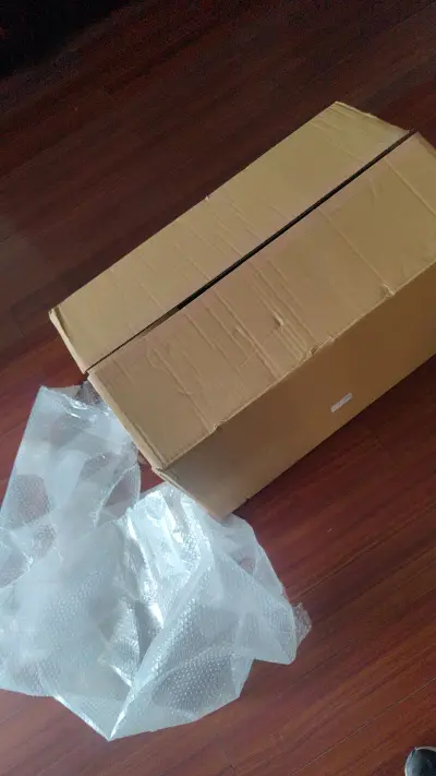 这次也没用到库检查的服务，但东西都完好无损送到。运输外盒我选择包了一层保护气泡纸，包的很严实，运过来箱子基本无磕碰的痕迹。里面也是，每一个东西都单独包了保护的气泡纸，中间还有填充，塞的满满当当，根本不会动，保护的非常好，最重要的是，这么多东西成功到达只用了1个月多1...这次也没用到库检查的服务，但东西都完好无损送到。运输外盒我选择包了一层保护气泡纸，包的很严实，运过来箱子基本无磕碰的痕迹。里面也是，每一个东西都单独包了保护的气泡纸，中间还有填充，塞的满满当当，根本不会动，保护的非常好，最重要的是，这么多