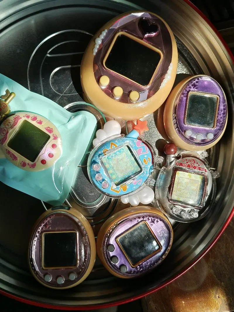 这次入手的拓麻歌子，全程体验感拉满。挖煤姬整合日本各大平台，各种稀有款、限定面板轻松搜到，中文界面+全文翻译，日语小白也能一键下单，支付超方便。特意选了日本邮政EPL路线，时效快又稳，十几天就顺利到手。打包超用心，多层防护把拓麻歌子保护得妥妥帖帖，成色完美、功能完好...这次入手的拓麻歌子，全程体验感拉满。挖煤姬整合日本各大平台，各种稀有款、限定面板轻松搜到，中文界面+全文翻译，日语小白也能一键下单，支付超方便。特意选了日本邮政EPL路线，时效快又稳，十几天就顺利到手。打包超用心，多层防护把拓麻歌子保护得