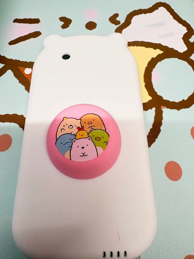 挖到超萌的角落生物大屏手机啦? 挖煤姬太靠谱！下单到收货一路顺畅，包装严实安全感拉满，手机全新无瑕疵，大屏看角落生物超治愈。流程透明、运费合理，日淘小白也能轻松上手，太满意啦，五星推荐！