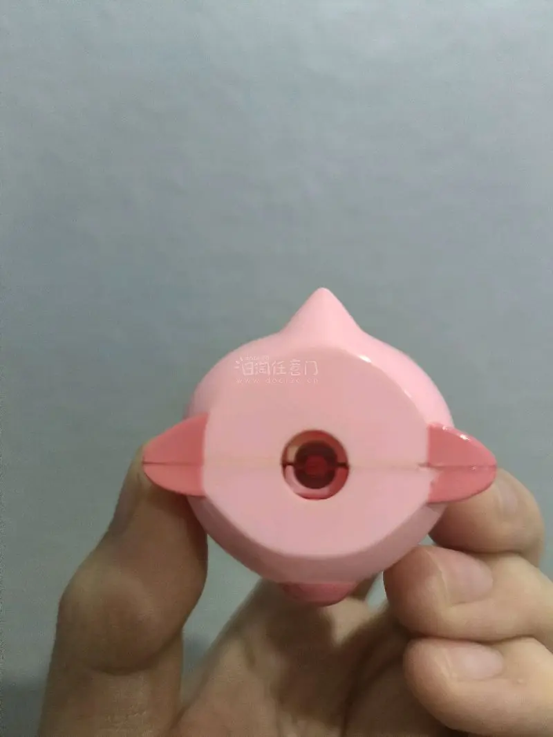 在挖煤姬捡买到的中古锁头，全新未拆封品相很好很精致，非常少见，粉粉嫩嫩很适合和春天的美丽花朵一起合照。而且挖煤姬每个月都会设置很多积分活动，可以用来抵扣运费，包装的很牢固发货也很快，海运三十天也就能到手。