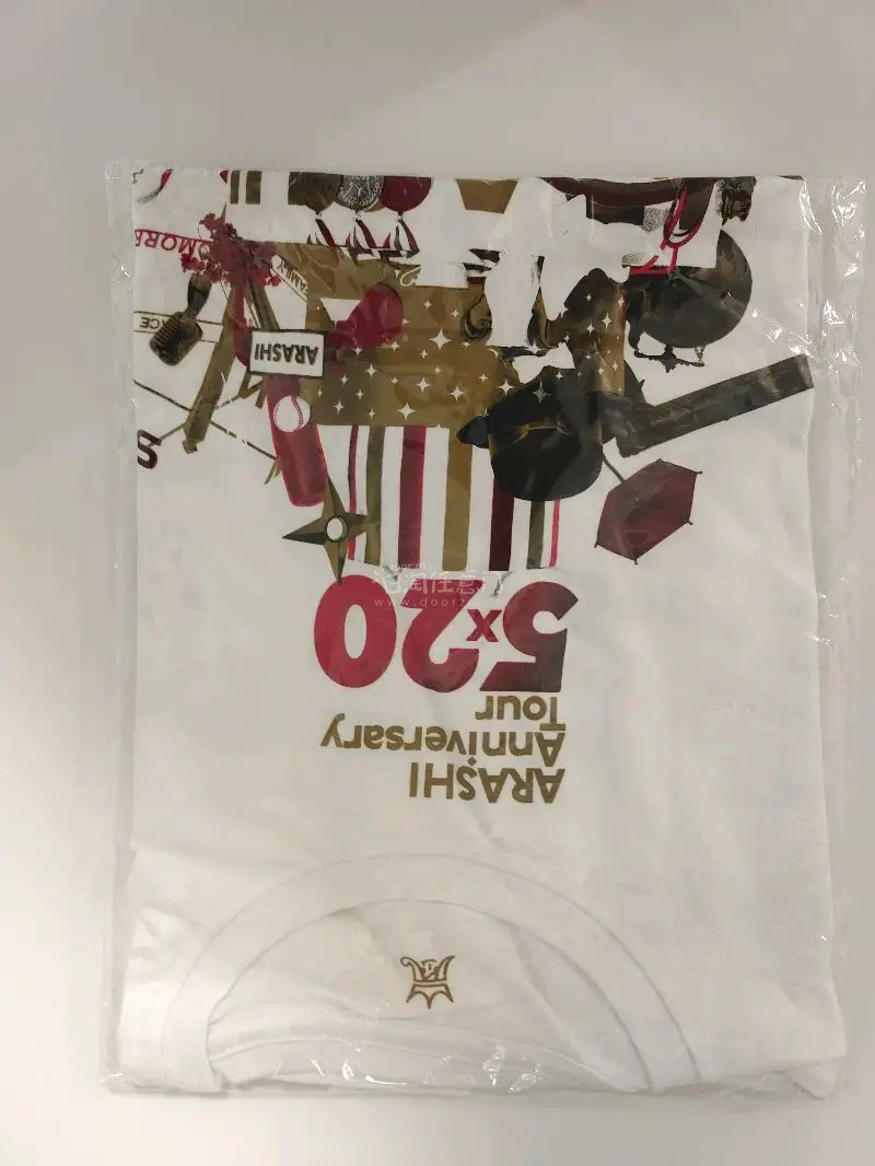 挖煤姬4月开箱分享来啦，说到春日好物，必须要有美美的T恤啦，这次我在挖煤姬雅虎日拍的站点，拍了一些非常好价的演唱会T恤，非常适合春季穿搭。挖煤姬的站点很多，平时还有优惠券，这次走的物流是海运，用积分抵扣了一部分运费，非常的划算！




