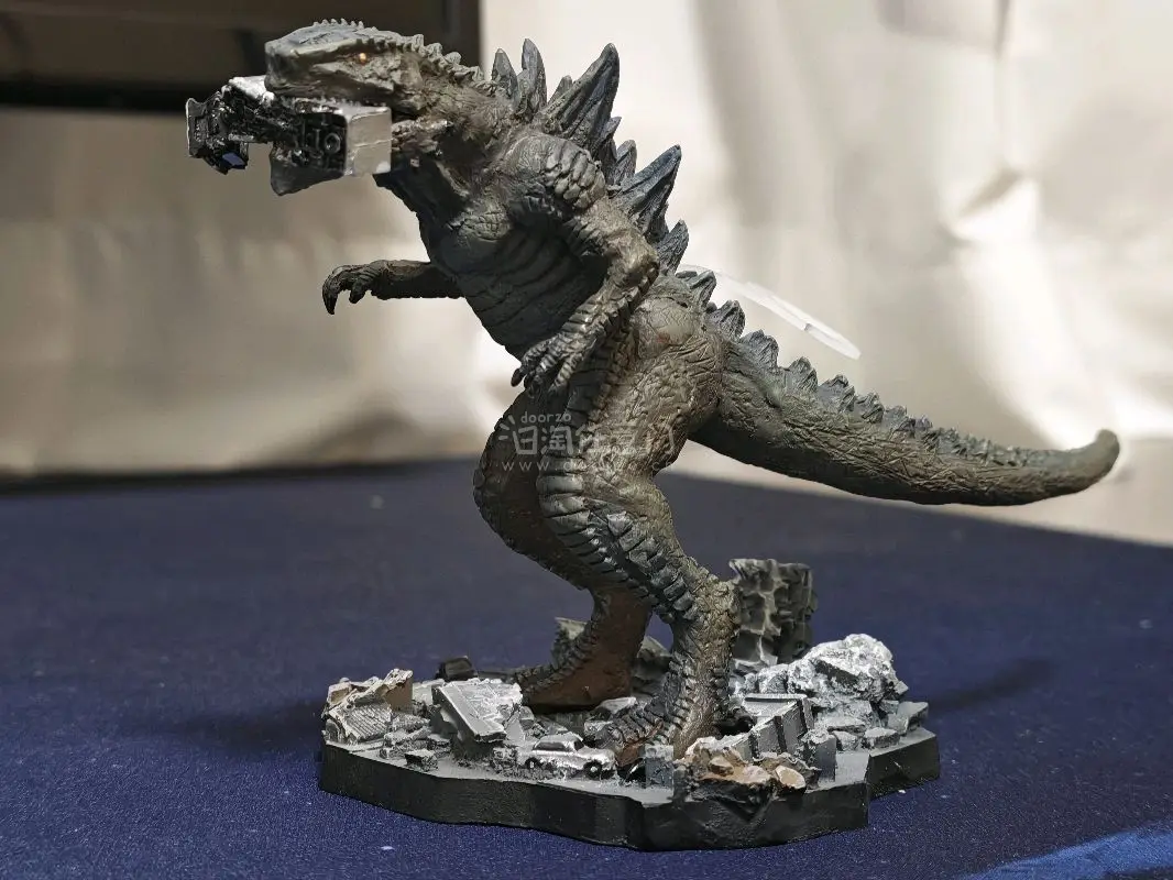 赶上雅虎无门槛95折淘到的好物，价格到手在预期范围之内，走的竹蜻蜓plus速度很快，包装到位没有出现磕碰的情况，本体细节刻画也很到位