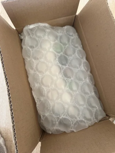 买了150多单，生平第一次使用竹蜻蜓，因为东西太少了，只有几双袜子和两台小车，所以试了下竹蜻蜓。速度肯定是没有EMS快啦，但是也可以接受，虽然慢点但是运费真的很便宜，东西收到也很完好，后面一些零碎的小东西还会选择竹蜻蜓！