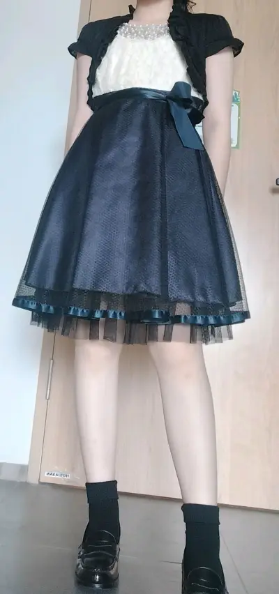 第一次在挖煤姬海淘，体验很好。购买速度非常快，包装也非常好。这次购物非常开心，包裹一点都没有损坏，非常漂亮。下次还来！