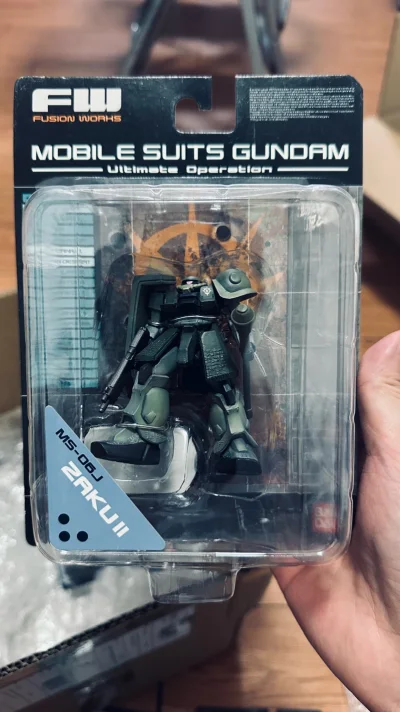 
这次日淘的万代模型和手办太惊喜了！强袭高达、吉姆、扎古的FW系列做工超精致，涂装工整细节拉满，还有《擅长逃跑的殿下》WCF手办造型还原度超高。包装完好无压损，运输速度也很快，全新未拆封品相完美，每一款都是收藏级好物，非常满意的一次海淘，已经推荐给同好啦！
