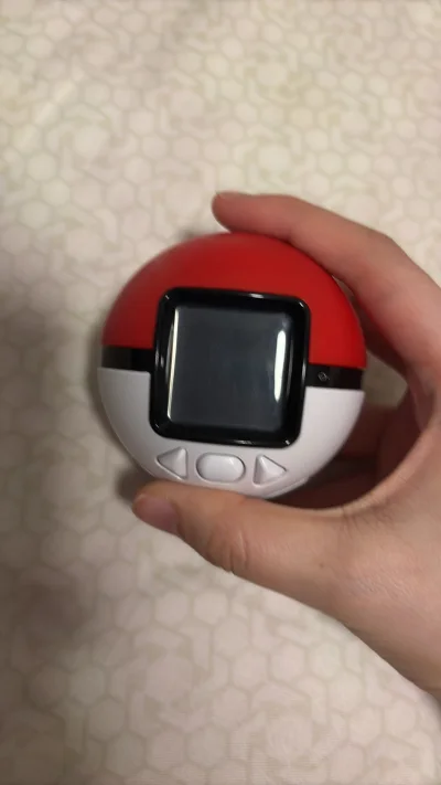 非常好价挖到了宝可梦第六代精灵球，而且很方便，和国内购物没有什么区别，可以合单省运费，还可以一直查看进度，代购的速度也很快，总之很满意?