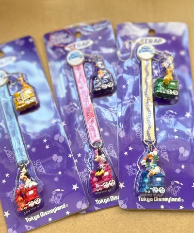 这次淘的都是迪士尼的周边钥匙扣和吊卡，春天要来了，终于可以带上心爱的米奇出去踏春啦！每一只都很可爱！挖煤姬从审核到发出，耗时一周以内，到手大概在15天内，整体速度还是很快的。最近的物品包装特别牢固，整个箱子都是满满的缓冲材料，实在太令人放心，期待下一箱玩具回家！