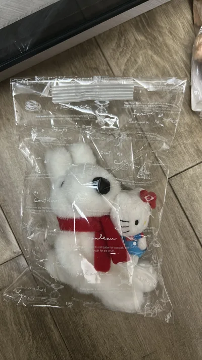 还不错的一次购物体验，把最近审核发货的速度都挺快的，希望可以继续保持希望能多出一点运费优惠券谷子抽奖，福袋之类的活动


