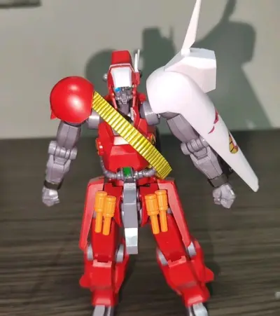 这款挖煤姬购买的R魂斯塔克机甲太绝！1:144比例精准还原电影经典造型，红金配色醒目，装甲刻线与铆钉细节拉满，旧化涂装更显质感。核心亮点是可动拉满，POM耐磨关节+ABS硬体材质，摆地拳、飞行等姿势不费力。附带掌心光束、腿部推进器特效件，搭配LED发光反应炉，氛围感...这款挖煤姬购买的R魂斯塔克机甲太绝！1:144比例精准还原电影经典造型，红金配色醒目，装甲刻线与铆钉细节拉满，旧化涂装更显质感。核心亮点是可动拉满，POM耐磨关节+ABS硬体材质，摆地拳、飞行等姿势不费力。附带掌心光束、腿部推进器特效件，