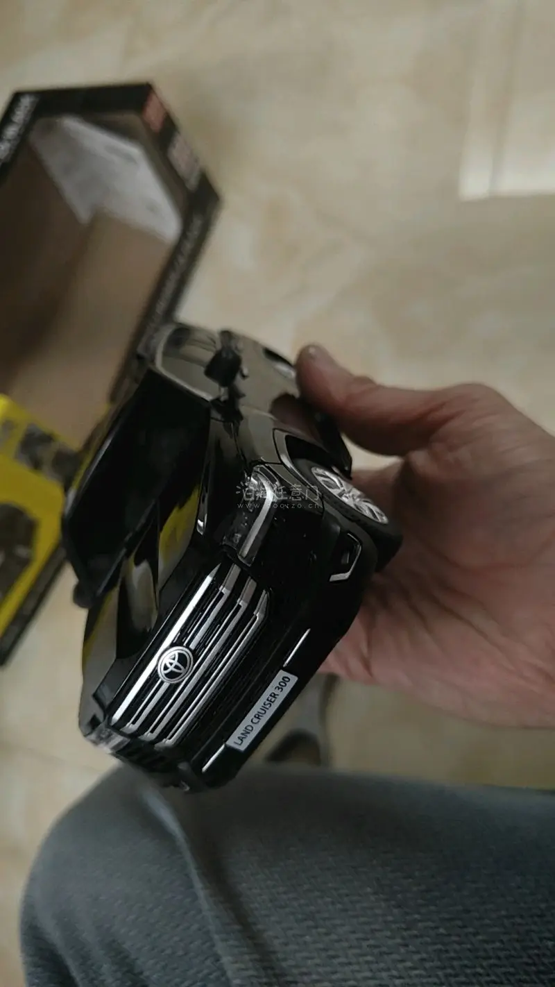 非常完美的一次购物，东西安全送到我手上，四角尖尖，而且现在的速度越来越快，非常好，我现在天天看任意门，买到的东西也是绝版的，好评






