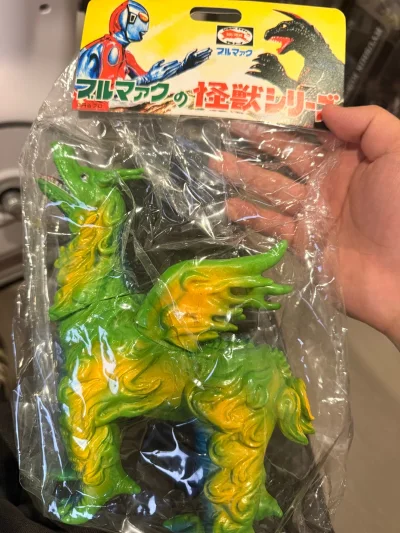 第一百六十八单啦，一个怪兽软胶。来自bullmark的多通哥，人气怪兽，虽然是复刻的，但也很喜欢啊。成色很不错。