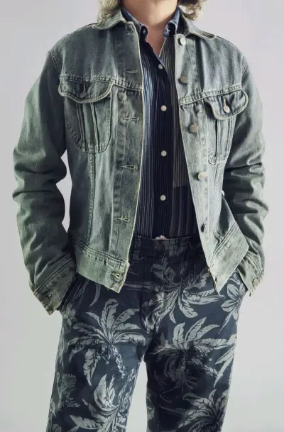 这次收到的三件真的是太心动了，经典的美产三星101J版型比传统的更好看，上身效果无敌，水洗效果太棒了。拼接丹宁衬衫做工细腻，配色好看。最满意的PS全麻水彩抽象印花马甲，太美了，难得看到一件一眼入魂的衣服，这次得偿所愿了。总体来说这次都很满意，挖煤姬的效率也是杠杠的，...这次收到的三件真的是太心动了，经典的美产三星101J版型比传统的更好看，上身效果无敌，水洗效果太棒了。拼接丹宁衬衫做工细腻，配色好看。最满意的PS全麻水彩抽象印花马甲，太美了，难得看到一件一眼入魂的衣服，这次得偿所愿了。总体来说这次都很满