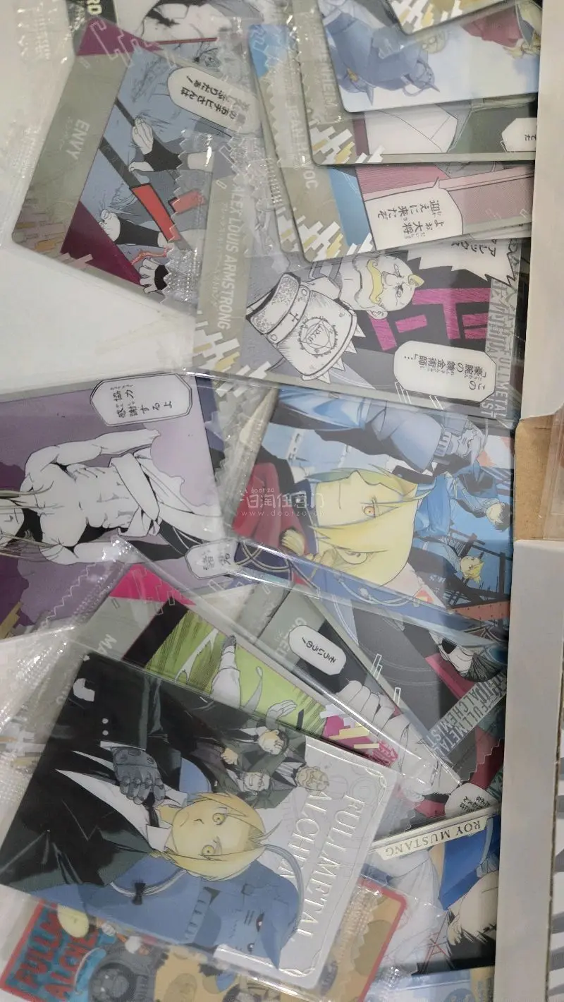 收到了四月初的第一个包裹！每一样东西都安全的送到了家中，购买了一些亚克力挂件，亚克力立牌，还有一些小卡片。每一个都包装的很好，很完美的到手了。