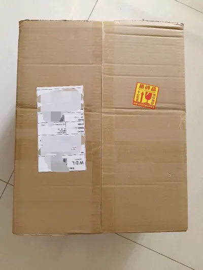 很快速，在清明前拿到了，用的竹蜻蜓max，包裹的非常严实，梆大一个箱子，填充的严严实实，里三层外三层的，很安心，代购速度也很快。东西很好，非常美丽的两件着物，和两个袋带，整体很满意