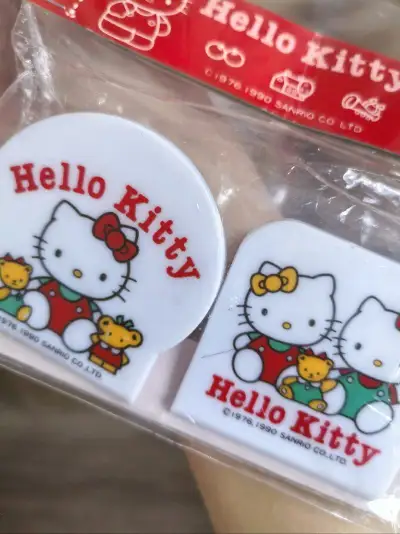 Kitty昭和夹子居然被我找到全新的。太棒了。八几年九几年的昭和夹子太难买了吧。感谢分享啊。太爱了。