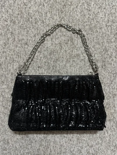 这次在挖煤姬买的这个小的晚宴包特别好看 可爱精致又小巧，而且价格已经无敌了，海运快递也真的是很快。整体很满意的