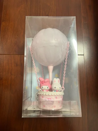 美乐蒂气球灯和梳子