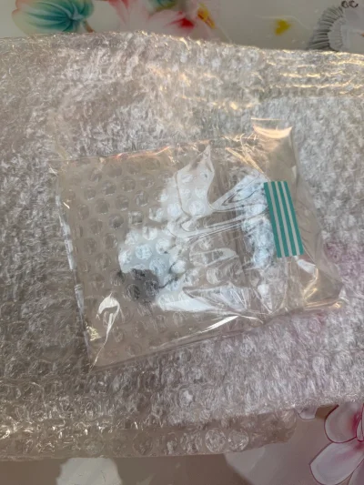 赶上了最后一波竹蜻蜓plus回国的小盒蛋，包装真的非常非常结实哪怕只有一个物品，感谢挖煤姬让孩子安全到家