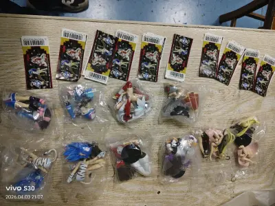 这套是Yujin的经典老款角色扭蛋，全新未拆封，每一个都用原包装保护得好好的，连附带的商品贴纸都完整无缺，品相绝了！