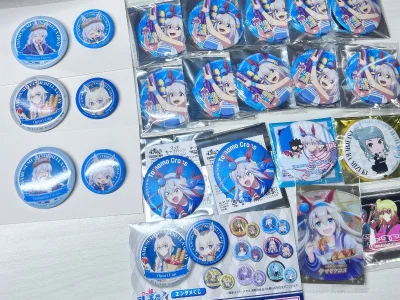 挖煤姬依旧迅速，最喜欢用ems线了。箱子里面填充好多泡沫纸特别安全。也是如愿切到了好价，蹲到了想收很久的梦情感谢挖煤姬❤️


