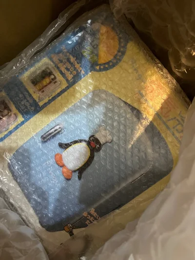 终于在挖煤姬淘到心心念念的Pingu企鹅冷温箱，实物颜值直接戳中我的二次元心巴！淡蓝色机身搭配呆萌的企鹅厨师图案，摆在桌面就是超可爱的装饰，完全是颜值与实力并存✨

购物全程体验超省心！挖煤姬的中文界面和一键翻译功能太友好，日文商品信息秒变中文，新手也能轻松上手。代...终于在挖煤姬淘到心心念念的Pingu企鹅冷温箱，实物颜值直接戳中我的二次元心巴！淡蓝色机身搭配呆萌的企鹅厨师图案，摆在桌面就是超可爱的装饰，完全是颜值与实力并存✨

购物全程体验超省心！挖煤姬的中文界面和一键翻译功能太友好，日文商品信息秒