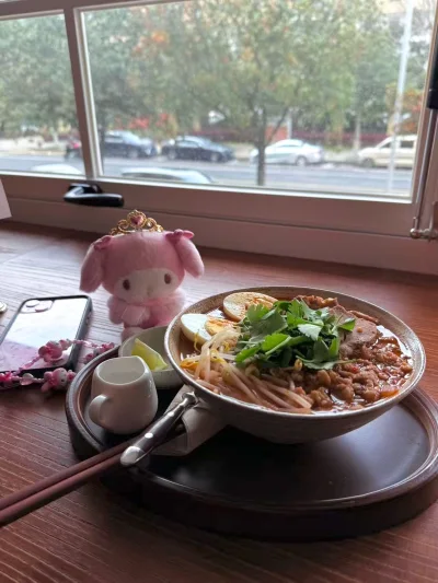 太可爱了，这次切煤娃娃非常可爱，包装的页特别仔细，谢谢工作人员，总的来说实惠，app也非常好用，已经推荐给了很多亲友。希望下次还可以切到可可爱爱的娃娃 感谢国家有这么方便的平台可以快乐吃谷