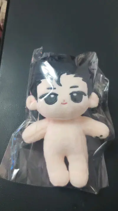 这次用挖煤姬在闪电市场上又购入了四个娃娃，到手之后发现没有问题，没有错误，喜欢的都买到了，很棒！下次有需要再来！