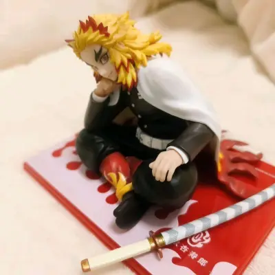 收藏党狂喜，安全下车彩盒八角尖尖，盒控一本满足。
实物做工超绝，材质质感在线，正品无疑。物流时效比预期快，清关顺利，费用透明无隐形消费。性价比拉满，强烈推荐！