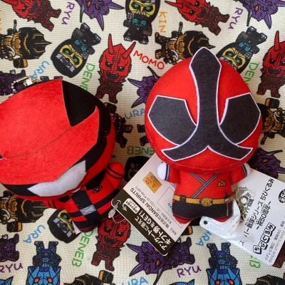 这单走的是ems，从发货到拿到手只用了七天。速度非常快。打包人员也很细心，东西没有任何损坏。娃娃超级可爱，就连吊牌也是完好如初！以后会继续使用挖煤姬的。