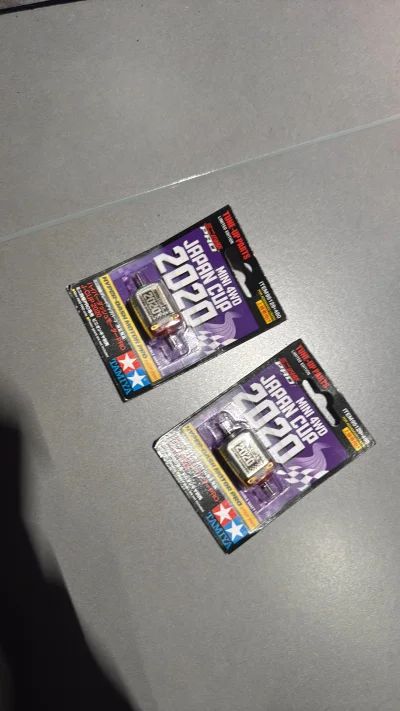 只要你有耐心肯定能买到你想要的。这是我使用挖煤姬以来总结出来的经验。特别是一些国内比较稀缺的，在这里你只要有耐心，一定能买到，而且价格还比国内便宜。还有一点挖煤姬物流比其他app便宜，物流速度也快，大家赶紧试试！