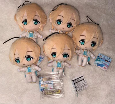 下单时满心期待，等待中焦虑又兴奋。快递终于抵达，拆开层层包装，当那件漂洋过海的心仪好物静静躺在盒中时瞬间觉得一切等待都值得