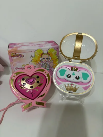 这次是第一次走ems，6天就到了！
速度之惊人
万代这次复刻的保伦触摸机超级无敌可爱！
哈蒂尔胸针也很美腻，虽然是二十年前的玩具但看得出来卖家很爱惜了