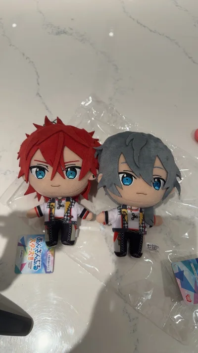 萌物有啥好多说的，萌呗。挖煤姬发货很快！小孩们就这样安全的到达我手中！其实我一直想说，wmj的箱子好厚啊，坚硬！