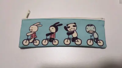 挖煤姬的阿朗基太香了！卖家发货迅速，商品完好无损。坏东西的包包超级可爱，是正品无误。挖煤姬日淘安全下车，以后就锁定这里啦～