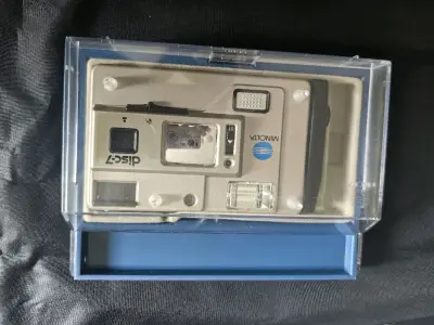 挖煤姬海淘超靠谱！镜头成色好、镜片通透，资料集齐全完整。操作简单、打包严实、物流快，好价捡漏超省心，海淘首选！