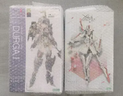 本次海淘的内容是寿屋FAG系列的经典模型杜尔迦1突伽和无限邂逅系列的红宝石护士。两件商品都是在Lashinbang上买的，盒子都还算不错。国际物流走的竹蜻蜓专线，箱子很结实，里面有泡沫纸保护，下单、代购、到库、审核、发货的过程都很顺利。