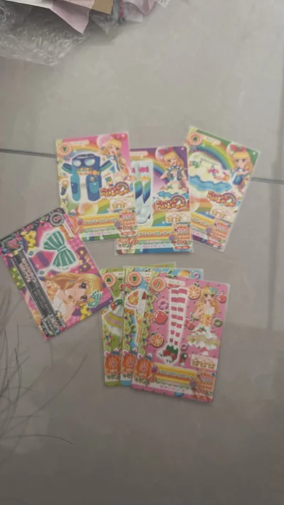 物流速度非常快！ 商品状态很好！从小就看到动漫 买到了喜欢的卡片！第一次下单 各种信息指导很细节贴心 说明得很清楚好评！