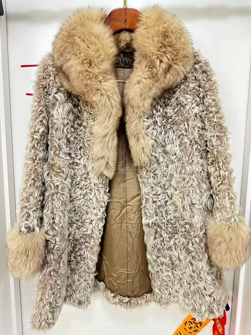 第一次使用竞拍功能，竞拍功能可以购买到非常超值的产品，这次本来就试一下，没想到真的让我切到了，挖煤姬的功能是这些软件中最全的也是最爱用的，也推荐大家可以试试竞拍功能切到自己的宝贝