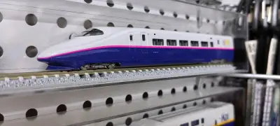 这次买了tomix出的e2模型，因为没有关税所以相比于国内价格更加便宜，到手后感觉很好，包装结实，有需要还会接着使用